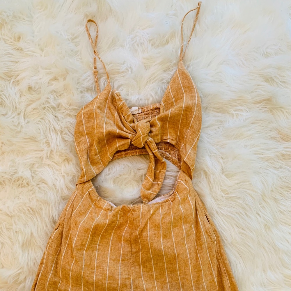 Jump suit- short.